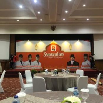 jasa backdrop jogja membuat background backdrop untuk acara syawalan dpw pks di yogyakarta